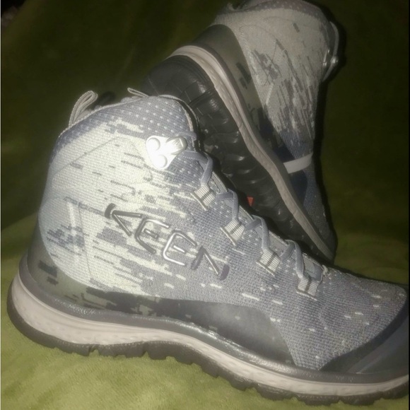 Brand New Neutral Keen Hiking Boots - Picture 14 of 14